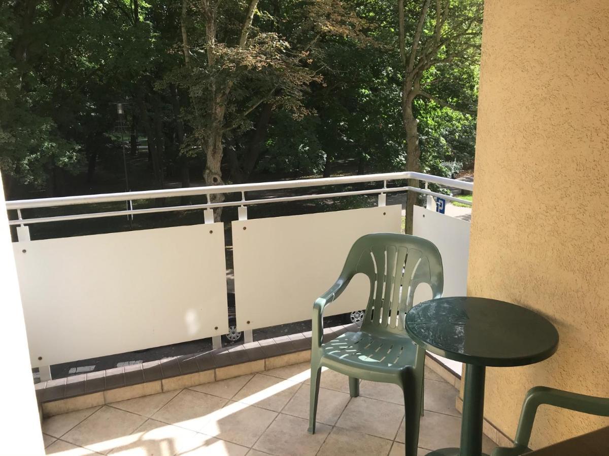 코워브제크 Apartament Bursztyn 아파트 외부 사진